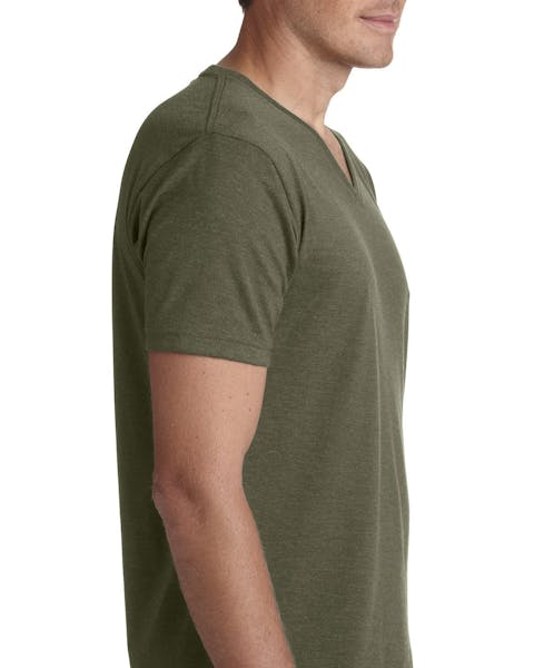 Camiseta para hombre de cuello en v Siguiente nivel 6240 CVC