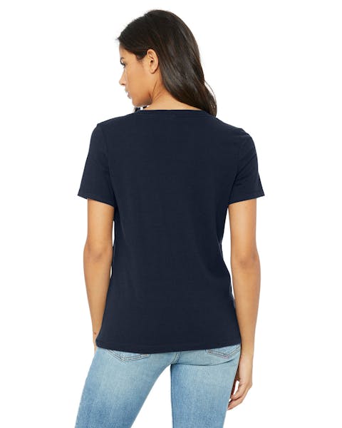 Bella + Canvas 6405 Playera relajada con cuello en V para mujer