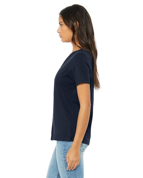 Bella + Canvas 6405 Playera relajada con cuello en V para mujer