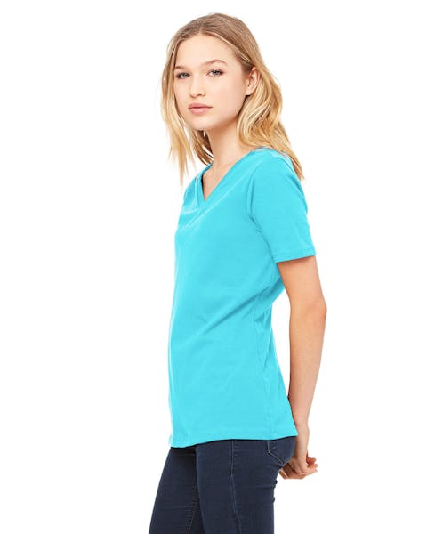 Bella + Canvas 6405 Playera relajada con cuello en V para mujer