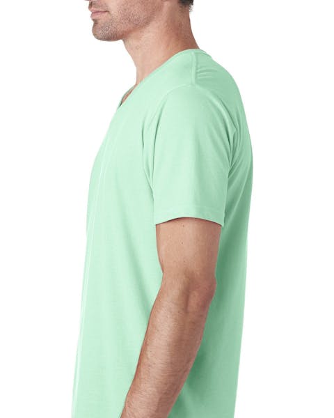 Next Level 6440 Camiseta de cuello en V de ante para hombre