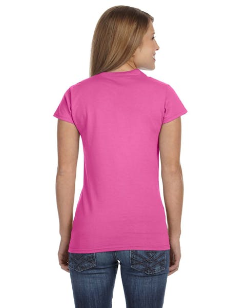 Gildan G640L Ladies' Softstyle 4.5 oz Camiseta entallada