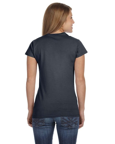 Gildan G640L Ladies' Softstyle 4.5 oz Camiseta entallada